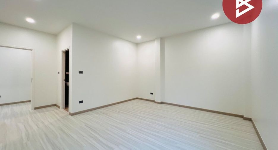 Haus zum Kauf mit 4 Zimmer in Mueang Samut Songkhram, Samut Songkhram