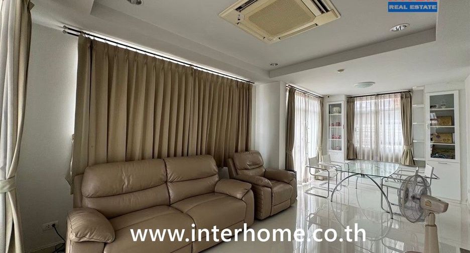 For sale 3 bedrooms house in Chom Thong, Bangkok
