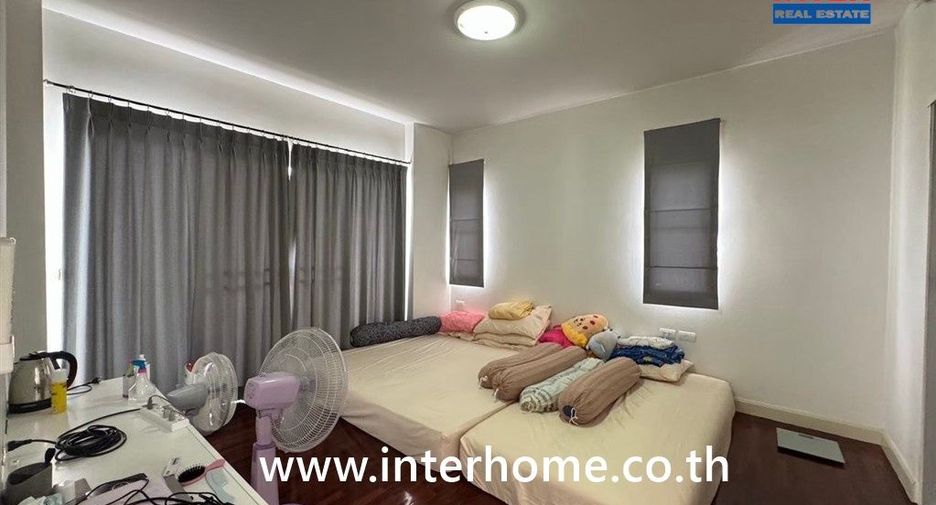For sale 3 bedrooms house in Chom Thong, Bangkok