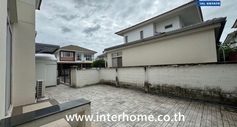 For sale 3 bedrooms house in Chom Thong, Bangkok