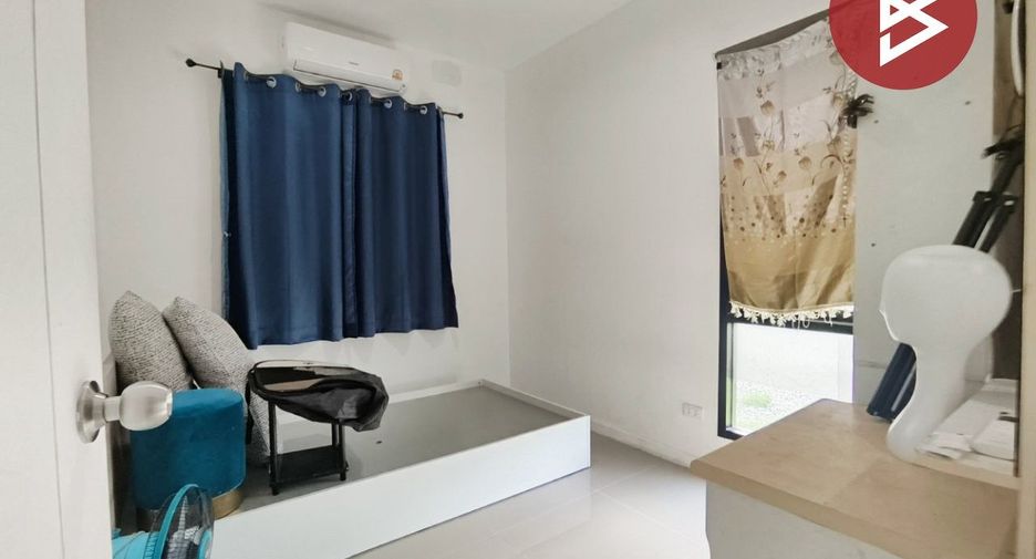 For sale 2 bedrooms townhouse in Bang Nam Priao, Chachoengsao