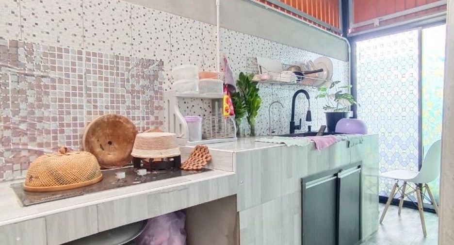 For sale 2 bedrooms townhouse in Bang Nam Priao, Chachoengsao