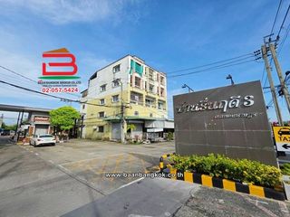 À vendre 5 chambres local commercial à Min Buri, Bangkok