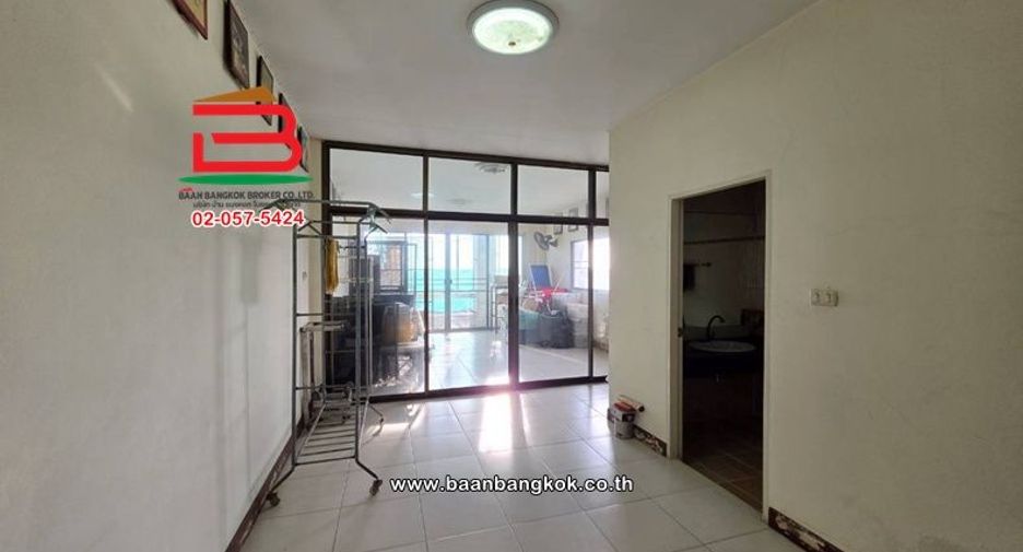 À vendre 5 chambres local commercial à Min Buri, Bangkok