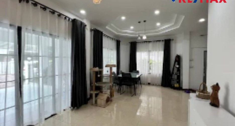 Casa en venta de 3 habitaciones en Bang Lamung, Chonburi