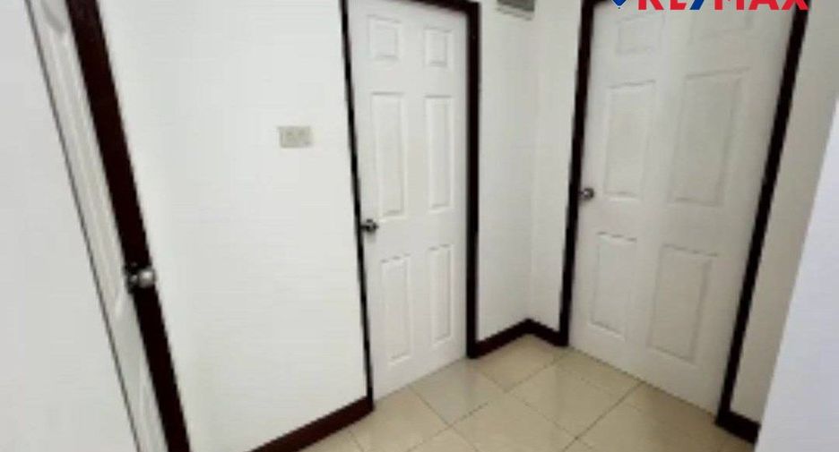 Casa en venta de 3 habitaciones en Bang Lamung, Chonburi