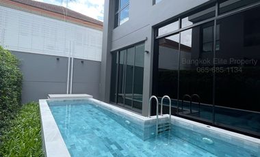 For rent 5 bedrooms house in Bang Kapi, Bangkok
