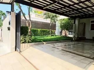 出售 4 卧室 独立屋 在 Bang Bon, 曼谷