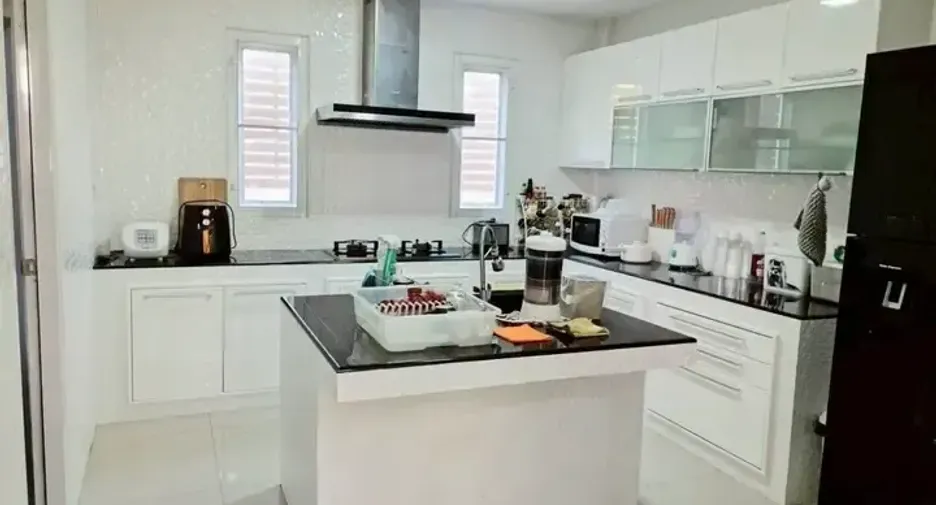 Casa en venta de 4 habitaciones en Bang Bon, Bangkok