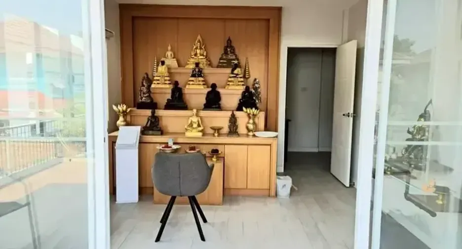 Casa en venta de 4 habitaciones en Bang Bon, Bangkok