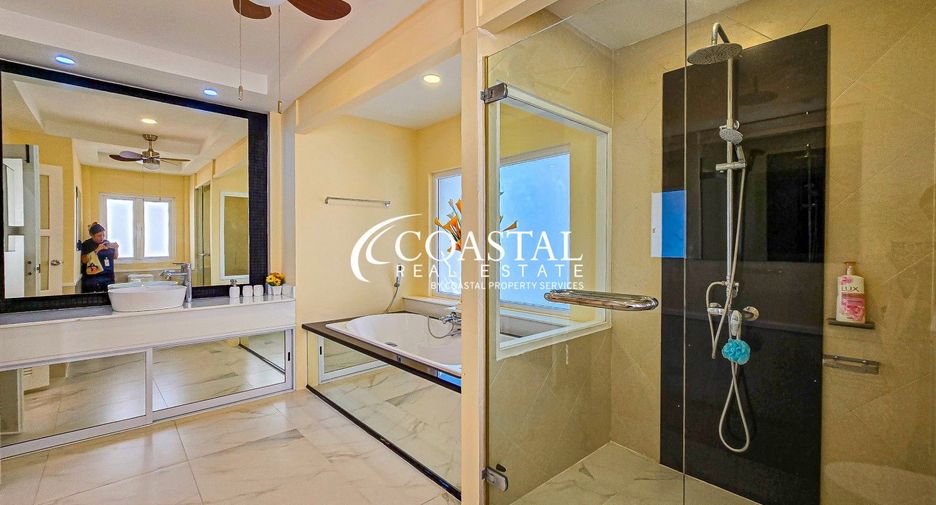 Haus zum Kauf mit 4 Zimmer in Bang Lamung, Chonburi