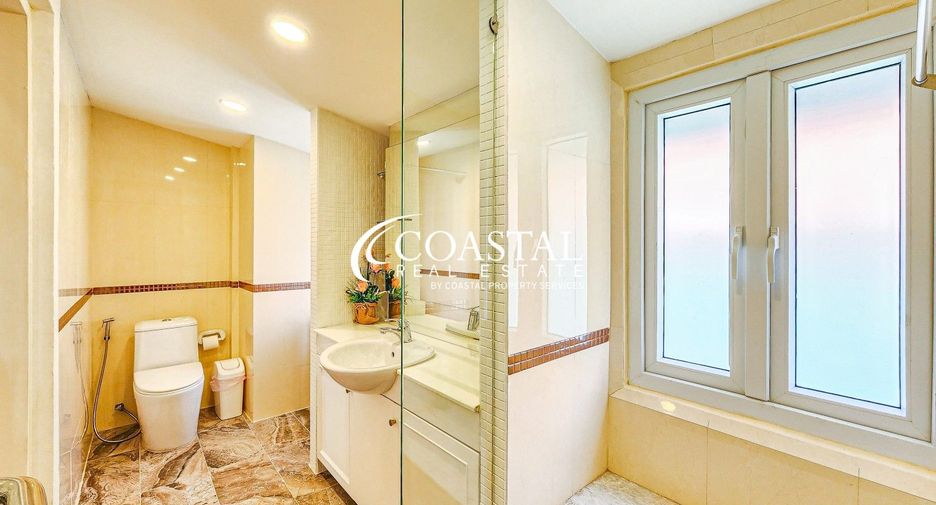 Haus zum Kauf mit 4 Zimmer in Bang Lamung, Chonburi