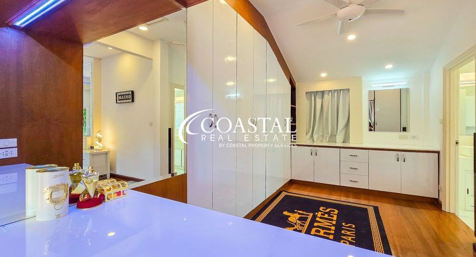 Haus zum Kauf mit 4 Zimmer in Bang Lamung, Chonburi