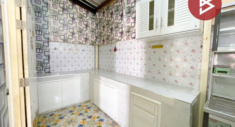 For sale 3 bedrooms townhouse in Phan Thong, Chonburi