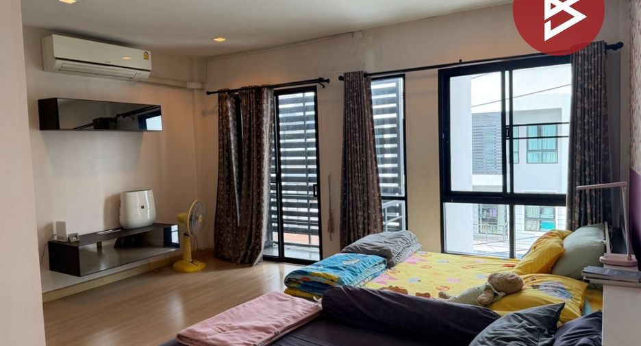 出售 3 卧室 联排别墅 在 Mueang Samut Prakan, Samut Prakan