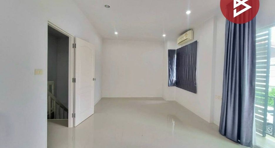 For rent and for sale 3 bedrooms townhouse in Bang Sao Thong, Samut Prakan