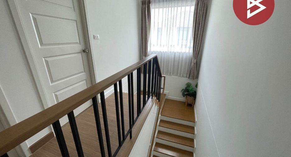 À vendre 3 chambres maison à Si Racha, Chonburi