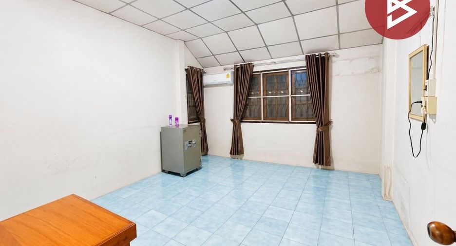 À vendre 5 chambres maison à Mueang Chachoengsao, Chachoengsao