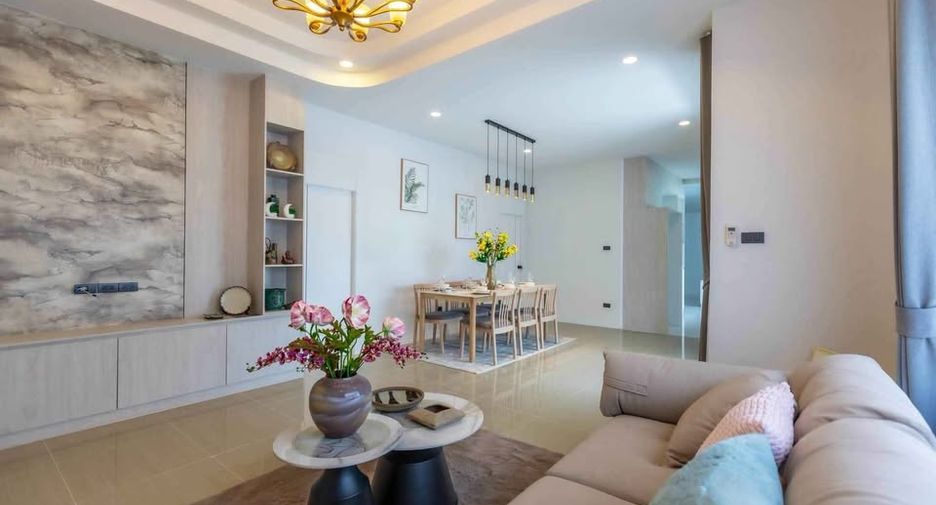 À vendre 3 chambres villa à Bang Lamung, Chonburi