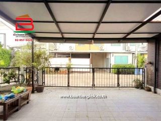 Продажа 4 спальни таунхаус в Khlong Luang, Патумтани