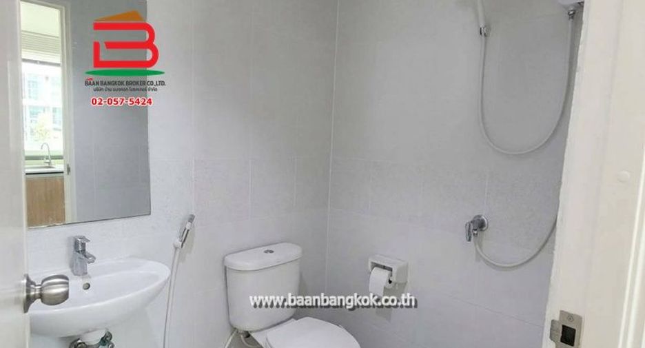 Продажа 4 спальни таунхаус в Khlong Luang, Патумтани