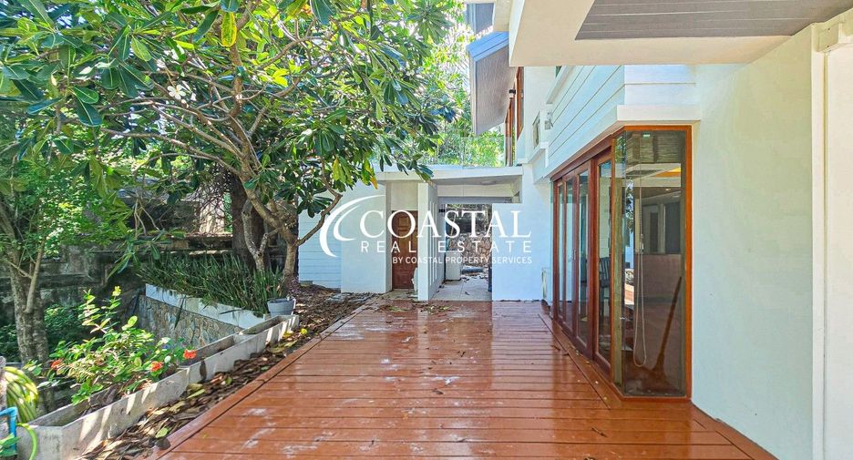 À louer et à vendre 5 chambres villa à Bang Lamung, Chonburi