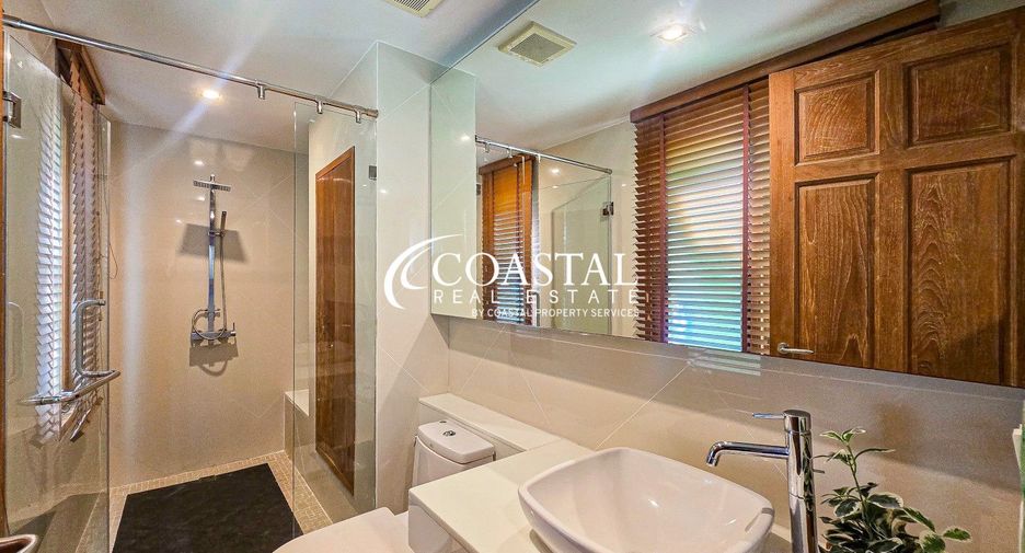À louer et à vendre 5 chambres villa à Bang Lamung, Chonburi