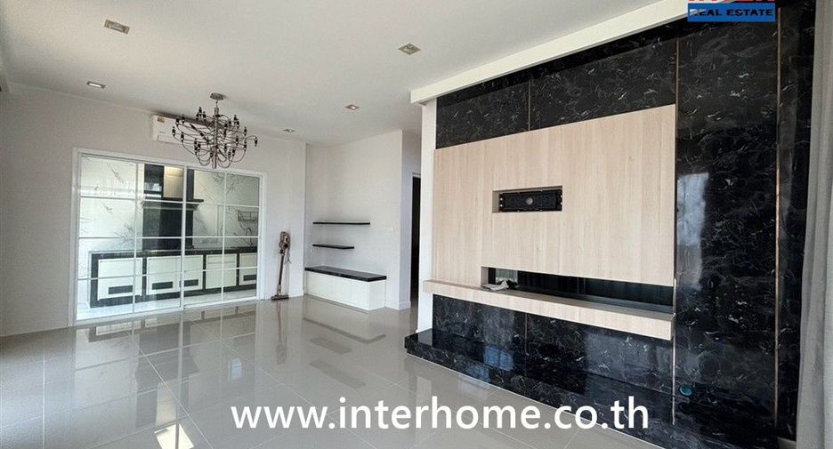 For sale 4 bedrooms house in Sai Mai, Bangkok