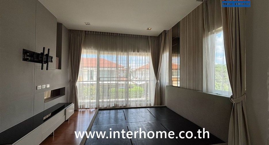 For sale 4 bedrooms house in Sai Mai, Bangkok
