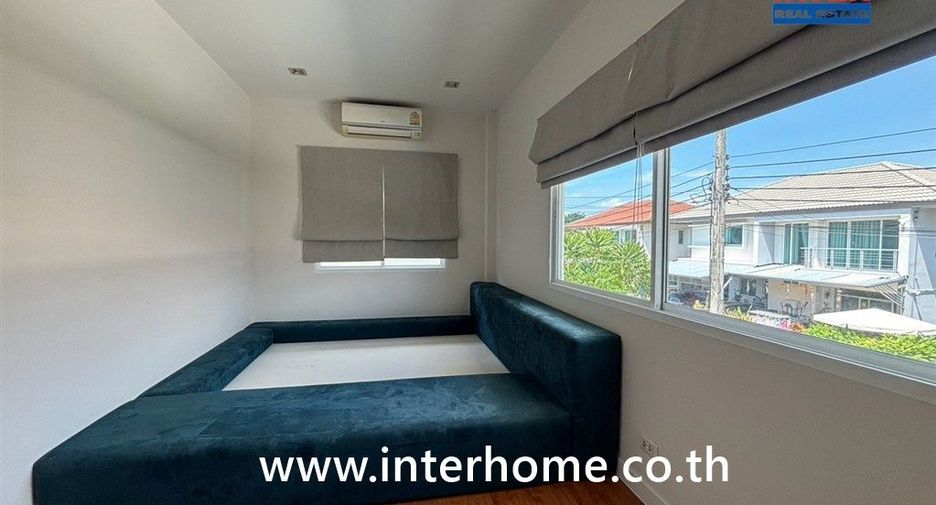 For sale 4 bedrooms house in Sai Mai, Bangkok