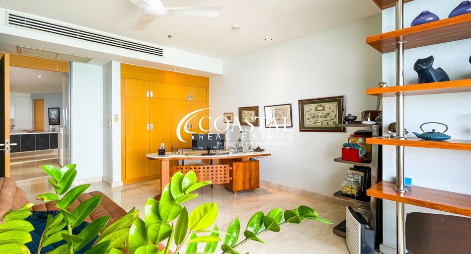 For sale 3 bedrooms condo in Bang Lamung, Chonburi