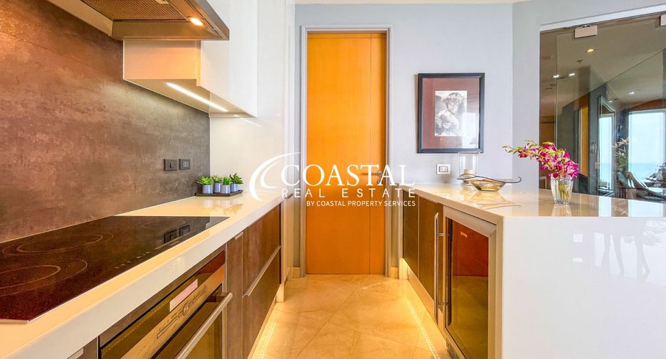 For sale 3 bedrooms condo in Bang Lamung, Chonburi