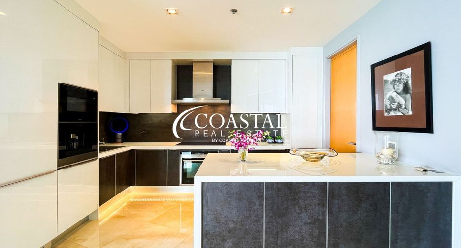 For sale 3 bedrooms condo in Bang Lamung, Chonburi