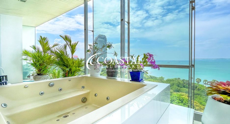 For sale 3 bedrooms condo in Bang Lamung, Chonburi