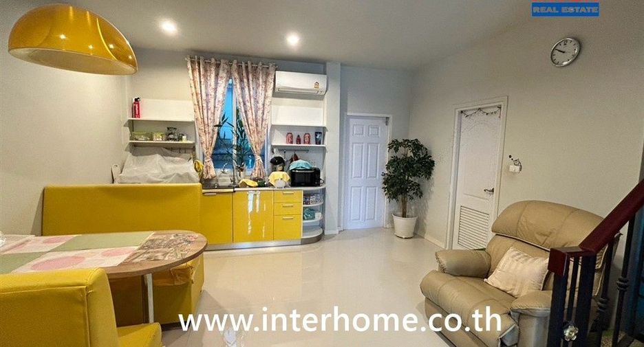 For sale 3 bedrooms townhouse in Suan Luang, Bangkok