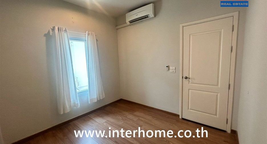 For sale 3 bedrooms townhouse in Suan Luang, Bangkok