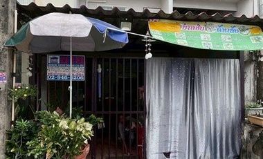For sale 2 bedrooms townhouse in Thanyaburi, Pathum Thani