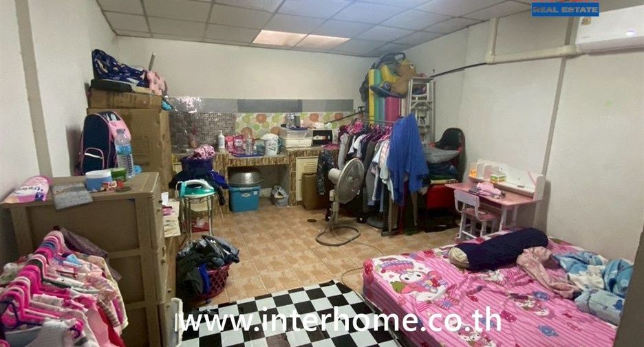 For sale 2 bedrooms townhouse in Thanyaburi, Pathum Thani