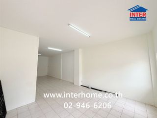 For sale 4 bedrooms townhouse in Bang Khen, Bangkok