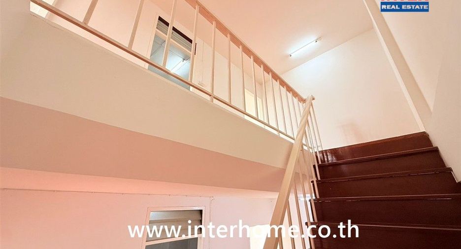 For sale 4 bedrooms townhouse in Bang Khen, Bangkok