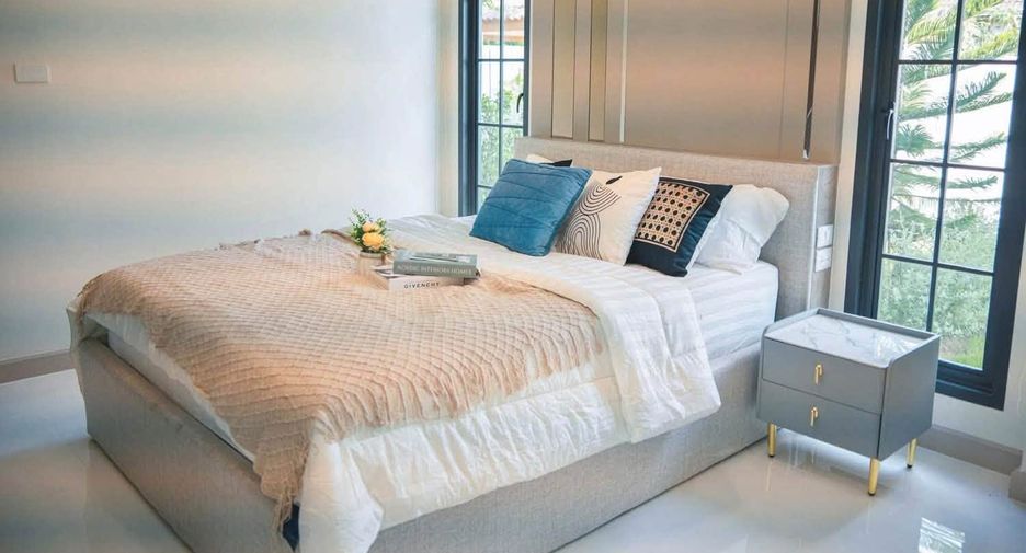 À vendre 4 chambres villa à Bang Lamung, Chonburi