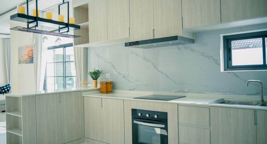 À vendre 4 chambres villa à Bang Lamung, Chonburi