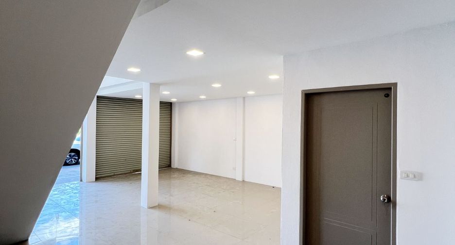For rent and for sale retail Space in Sai Mai, Bangkok