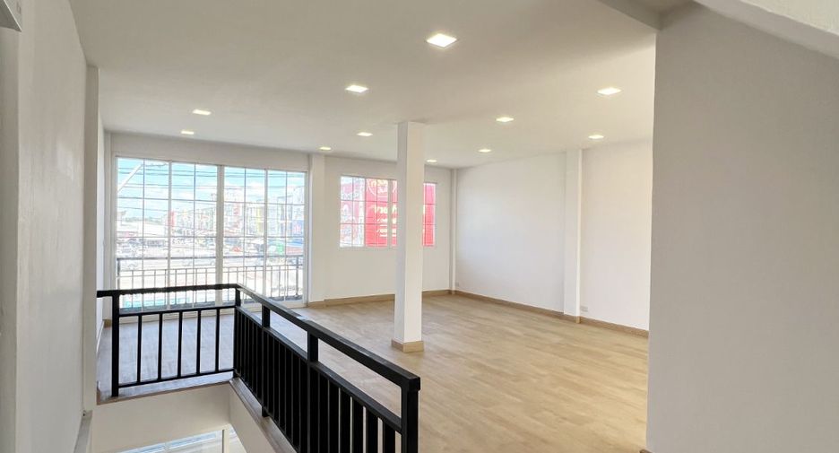 For rent and for sale retail Space in Sai Mai, Bangkok