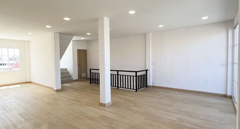 For rent and for sale retail Space in Sai Mai, Bangkok