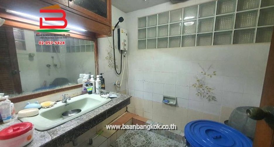 For sale 3 ベッドルーム retail Space in Dusit, Bangkok