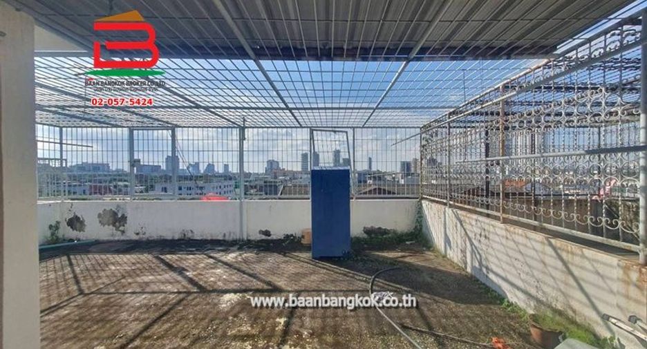 For sale 3 ベッドルーム retail Space in Dusit, Bangkok