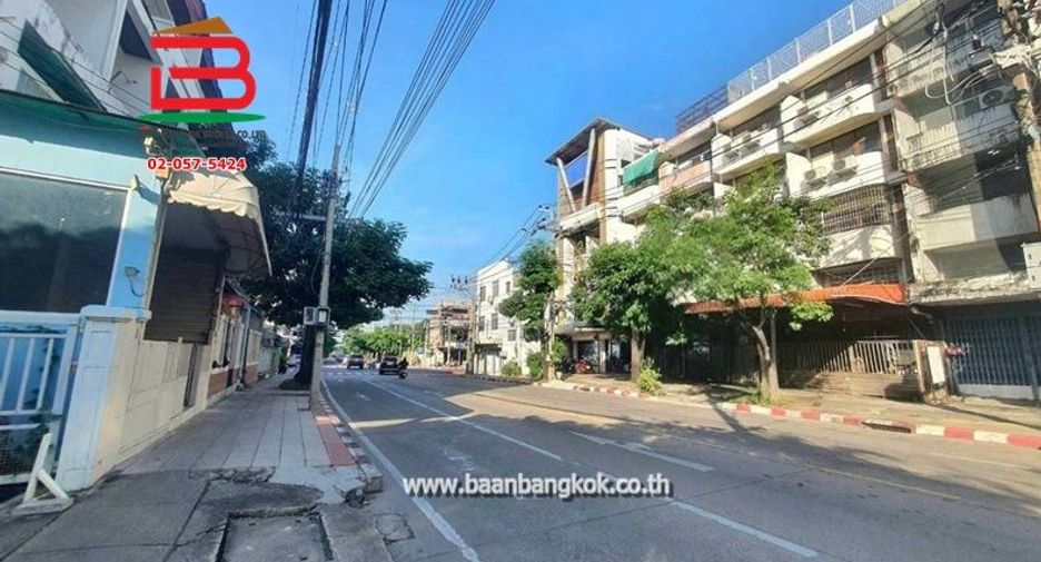 For sale 3 ベッドルーム retail Space in Dusit, Bangkok