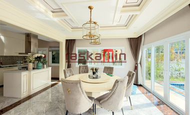À vendre 4 chambres villa à Huay Yai, Pattaya