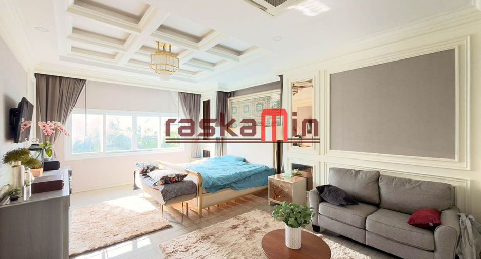 À vendre 4 chambres villa à Huay Yai, Pattaya